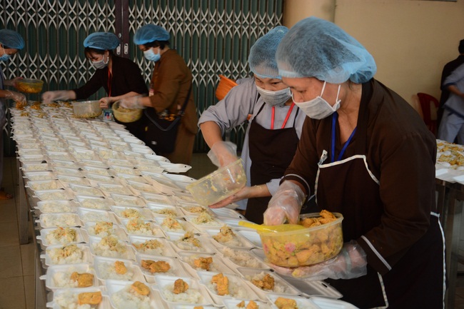 Before G-HOUR of Amitabha Buddha’s Birthday Lantern Ceremony