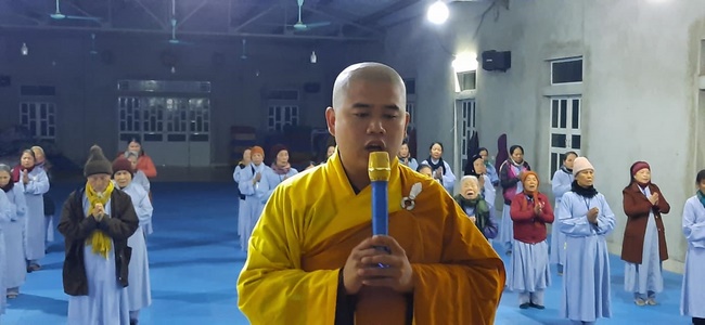 The 9th retreat “Learning Practice as the Buddha's teachings” at Dong Cao Pagoda