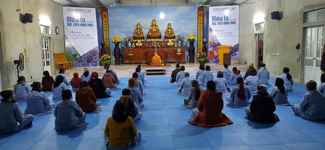 The 9th retreat “Learning Practice as the Buddha's teachings” at Dong Cao Pagoda