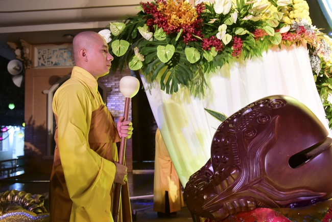 Impressed Amitabha Buddha’s birthday Ceremony