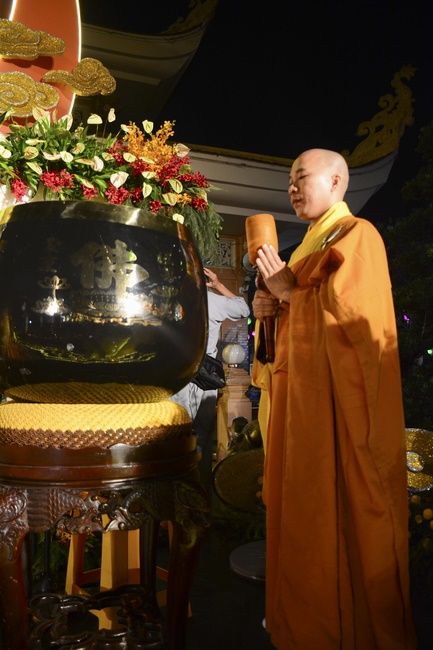 Impressed Amitabha Buddha’s birthday Ceremony