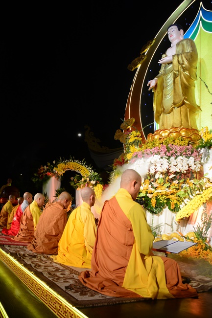 Impressed Amitabha Buddha’s birthday Ceremony