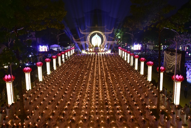 Impressed Amitabha Buddha’s birthday Ceremony