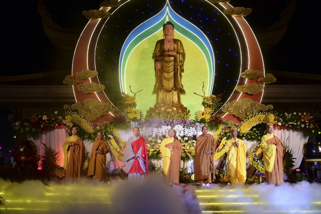 Impressed Amitabha Buddha’s birthday Ceremony