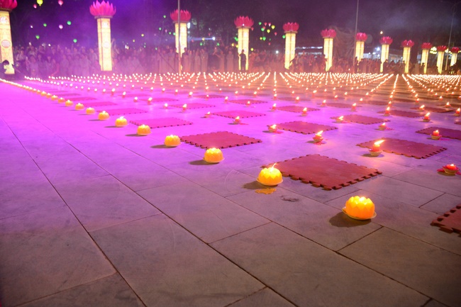 Impressed Amitabha Buddha’s birthday Ceremony