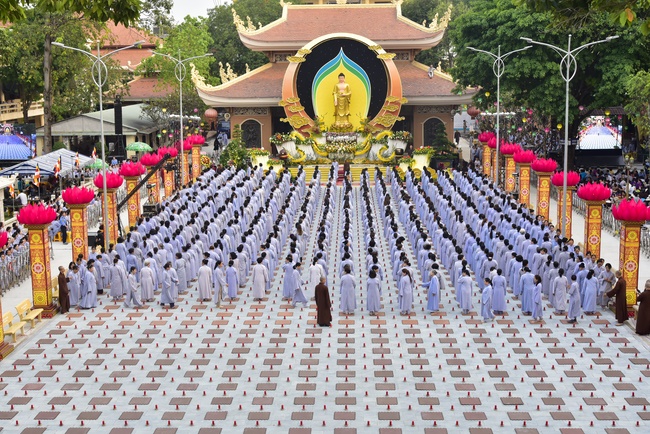 Impressed Amitabha Buddha’s birthday Ceremony