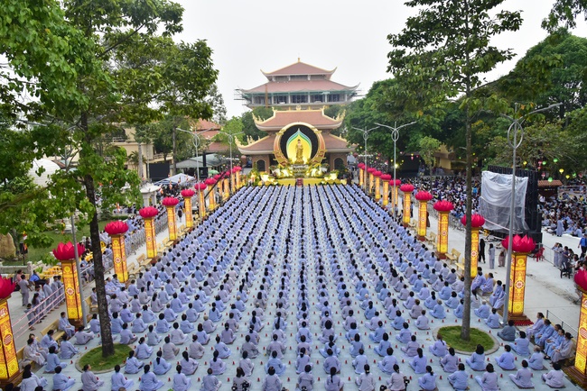 Impressed Amitabha Buddha’s birthday Ceremony