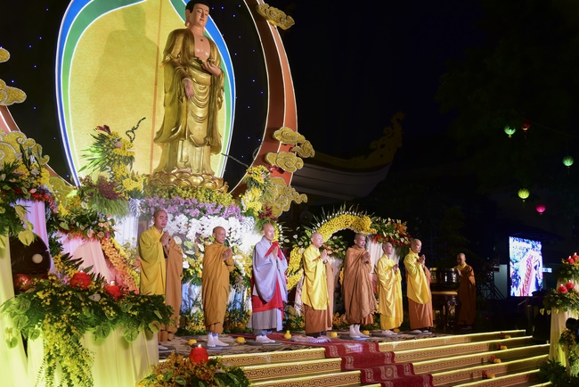 Impressed Amitabha Buddha’s birthday Ceremony