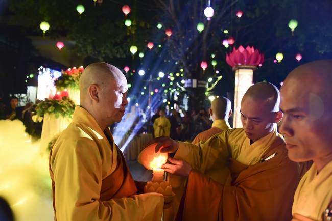 Impressed Amitabha Buddha’s birthday Ceremony