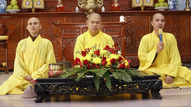The 2nd day - The 9th retreat  “Learning Practice as the Buddha's teachings” at Dong Cao Pagoda