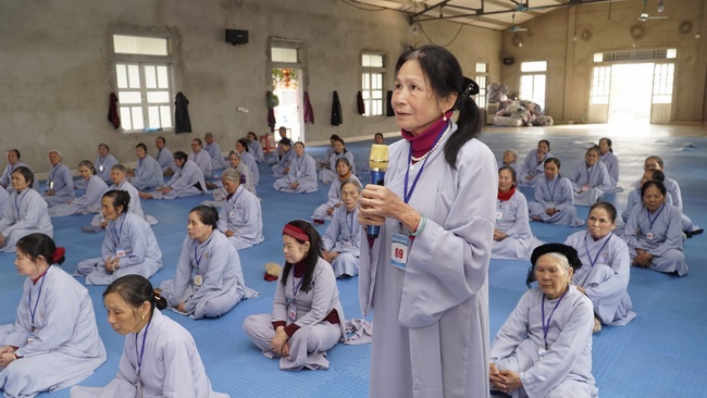 The 2nd day - The 9th retreat  “Learning Practice as the Buddha's teachings” at Dong Cao Pagoda