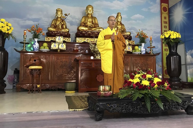 The 2nd day - The 9th retreat  “Learning Practice as the Buddha's teachings” at Dong Cao Pagoda