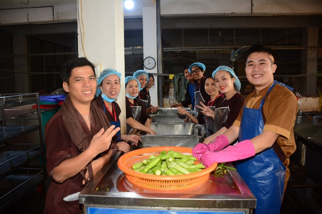 Người công quả - sự hi sinh thầm lặng