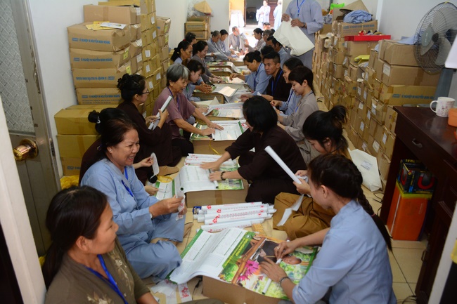 Người công quả - sự hi sinh thầm lặng