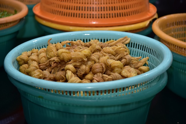 Người công quả - sự hi sinh thầm lặng