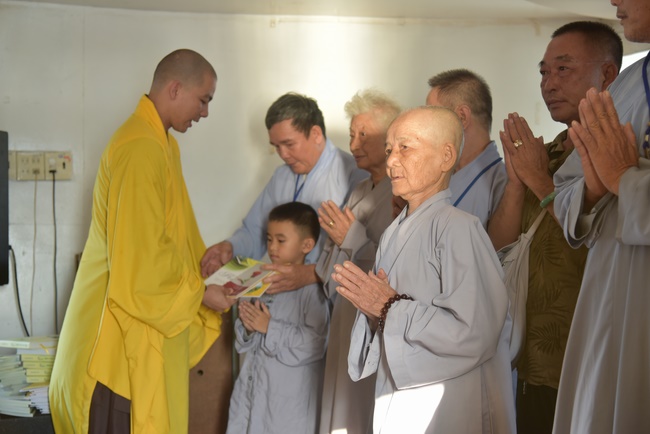 Freeing creatures on Van Phat yacht in Can Tho