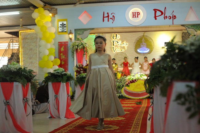 Kỷ niệm thành lập nhóm Hộ Pháp lần thứ 8