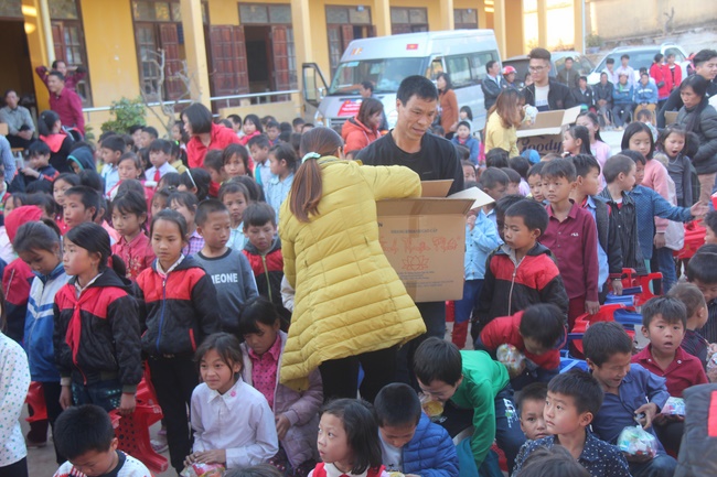 Clean water to highland pupils ...