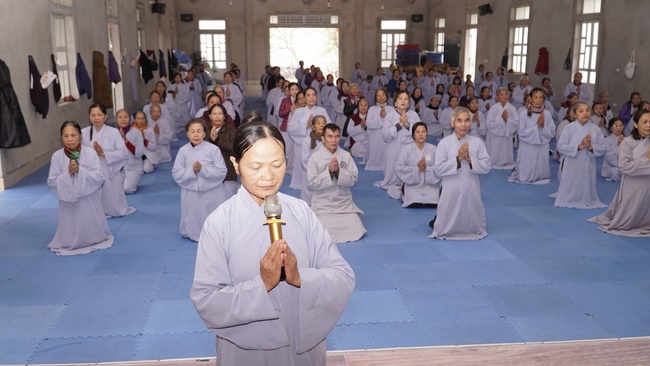 One-day Retreat at Dong Cao Pagoda