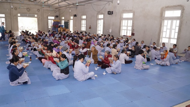 One-day Retreat at Dong Cao Pagoda