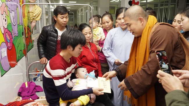 One-day Retreat at Dong Cao Pagoda