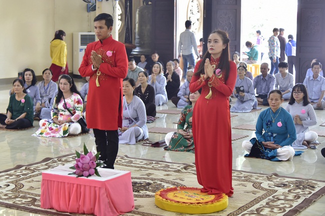 The Wedding Ceremony at the pagoda