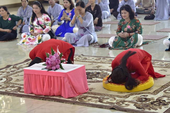 The Wedding Ceremony at the pagoda