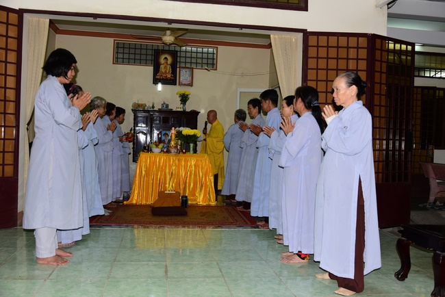 The ceremony praying for rebirth in Hoc Mon