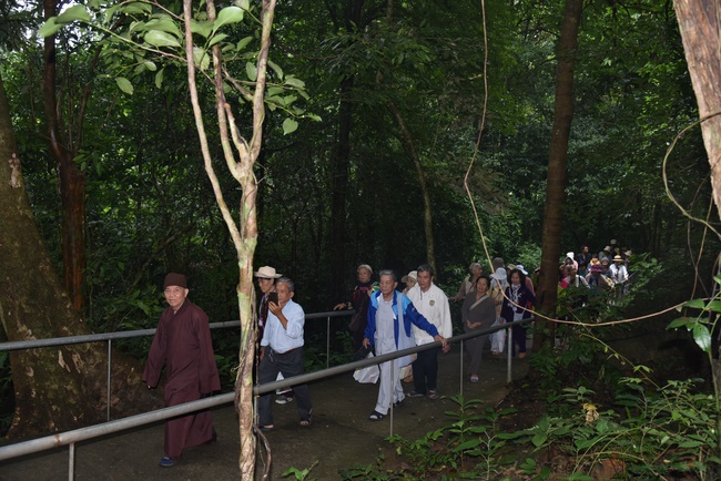 The 6th Day - charity trip in Thua Thien Hue