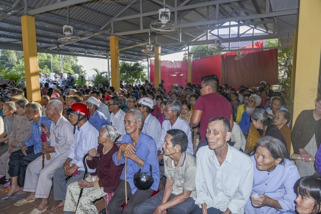 The 6th Day - charity trip in Thua Thien Hue