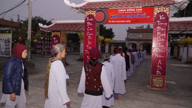 The 1st Coming Back retreat at Dong Cao Pagoda, Thanh Hoa