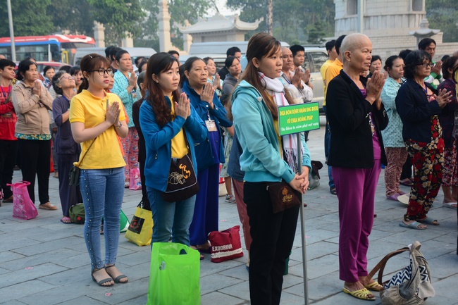 Tu niệm Phật một ngày