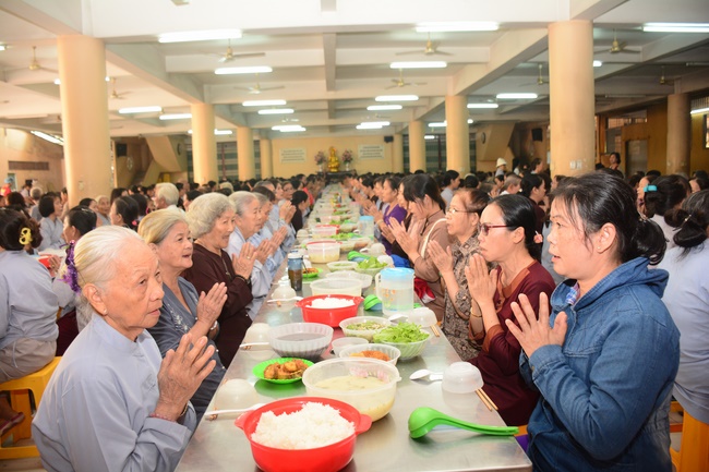 Tu niệm Phật một ngày