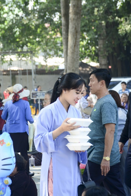 Tu niệm Phật một ngày