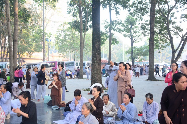 Tu niệm Phật một ngày