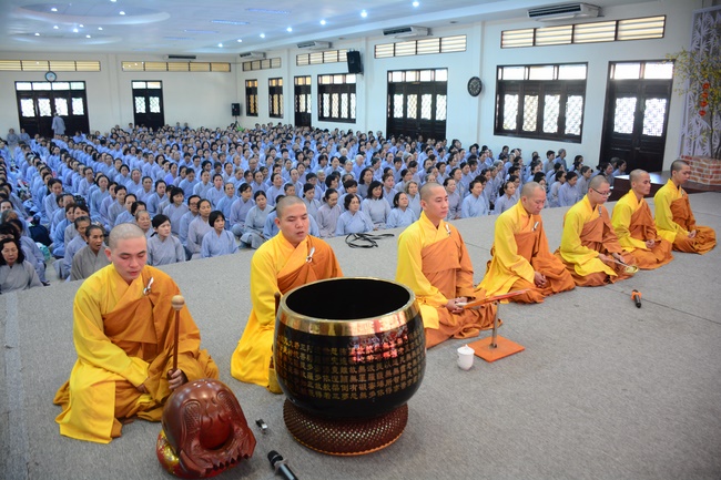 Tu niệm Phật một ngày