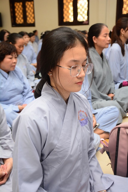 Tu niệm Phật một ngày