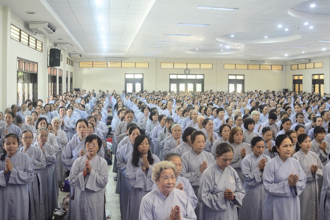 Tu niệm Phật một ngày