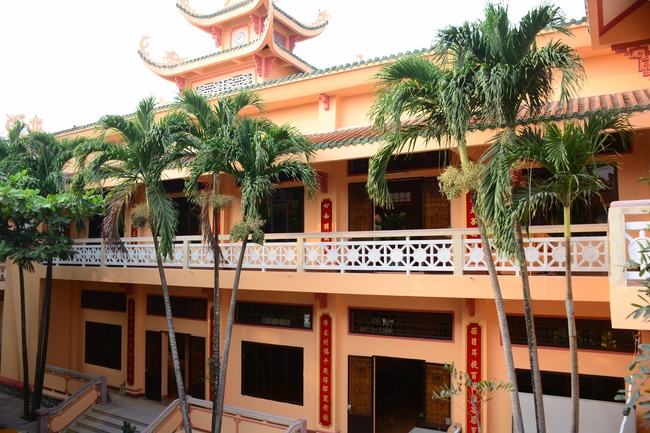 Flower Lantern festival on Amitabha Buddha 's Birthday at Long Hoa Pagoda – Long An