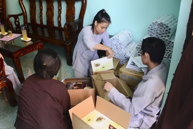 Flower Lantern festival on Amitabha Buddha 's Birthday at Long Hoa Pagoda – Long An