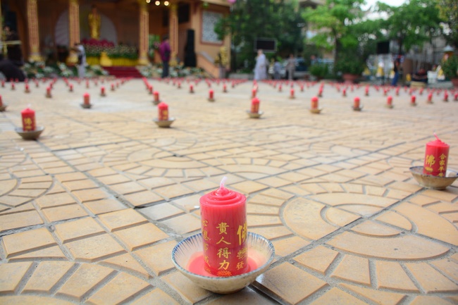 Flower Lantern festival on Amitabha Buddha 's Birthday at Long Hoa Pagoda – Long An