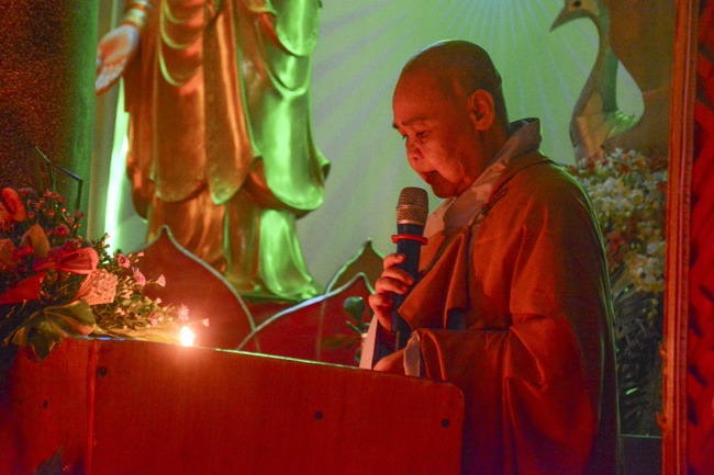 Flower Lantern festival on Amitabha Buddha 's Birthday at Long Hoa Pagoda – Long An
