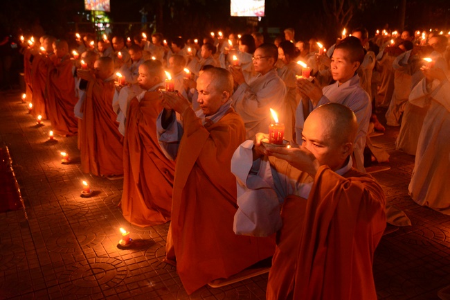 Flower Lantern festival on Amitabha Buddha 's Birthday at Long Hoa Pagoda – Long An