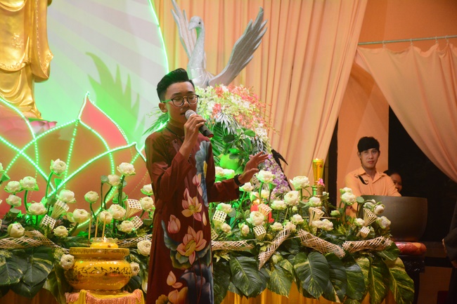 Flower Lantern festival on Amitabha Buddha 's Birthday at Long Hoa Pagoda – Long An