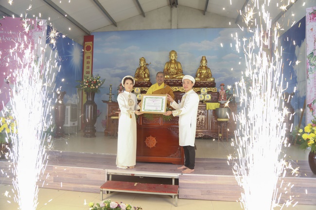 The wedding ceremony at Dong Cao Pagoda – Thanh Hoa province