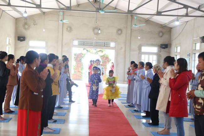 The wedding ceremony at Dong Cao Pagoda – Thanh Hoa province
