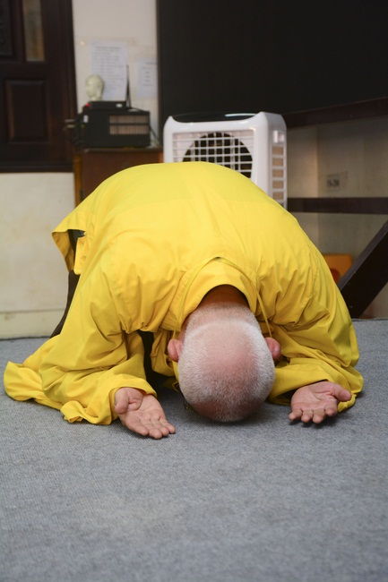 Opening the 92nd  Seven-Day Retreat