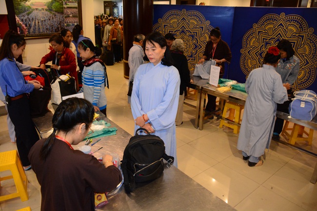 Opening the 92nd  Seven-Day Retreat