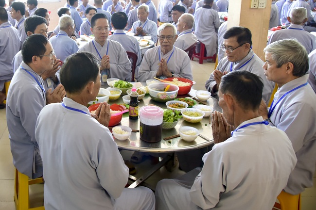 Opening the 92nd  Seven-Day Retreat