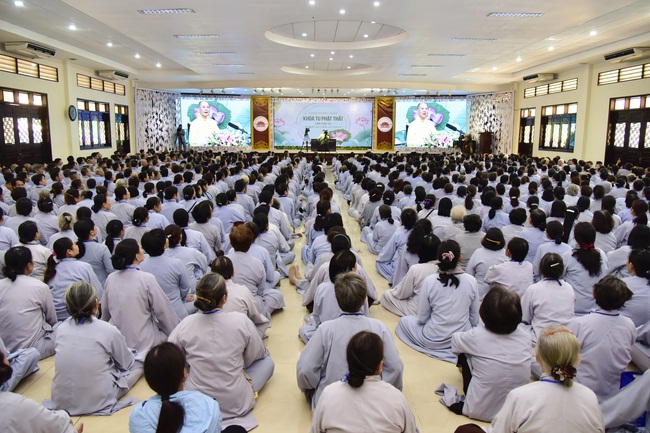 Opening the 92nd  Seven-Day Retreat